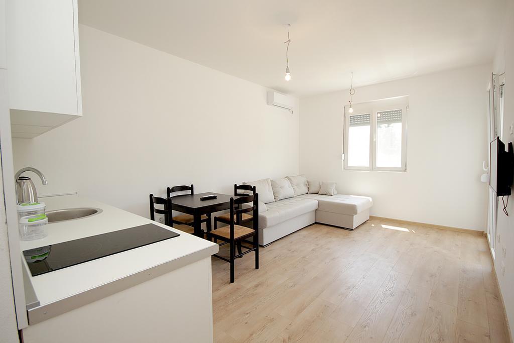 Apartmani Begovic Bar Luaran gambar