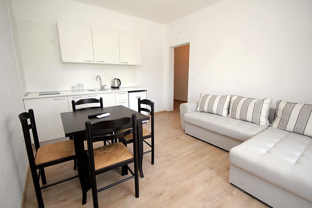 Apartmani Begovic Bar Luaran gambar